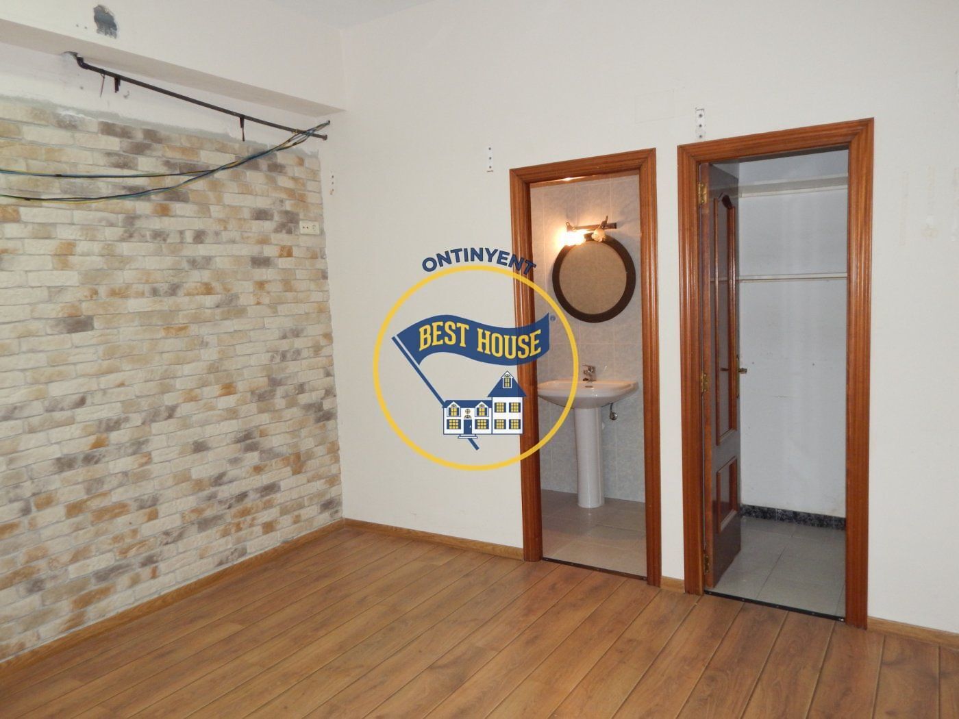 Retail in Ontinyent, Valencia to rent Building Photo- Image 1 of 32