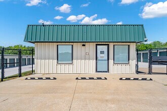 1091 N 40th St, Nixa, MO for rent Building Photo- Image 1 of 4