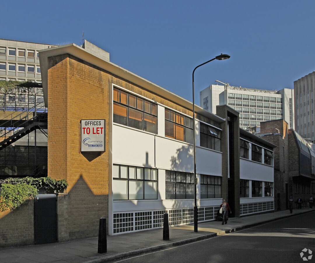 20 Flaxman Ter, London, WC1H 9AT UK