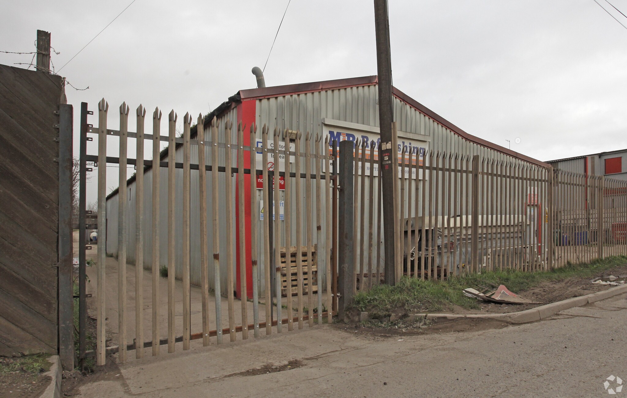 3 Private Road No 4, Nottingham for sale Building Photo- Image 1 of 1