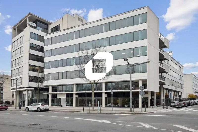 Office in Massy to rent - Building Photo - Image 1 of 17