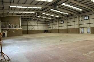 Bennet Rd, Reading to rent Interior Photo- Image 2 of 2