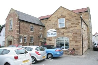 College Sq, Stokesley for rent - Primary Photo - Image 1 of 1