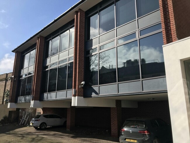 More details for 27 Oxford St, Newbury - Office to Rent