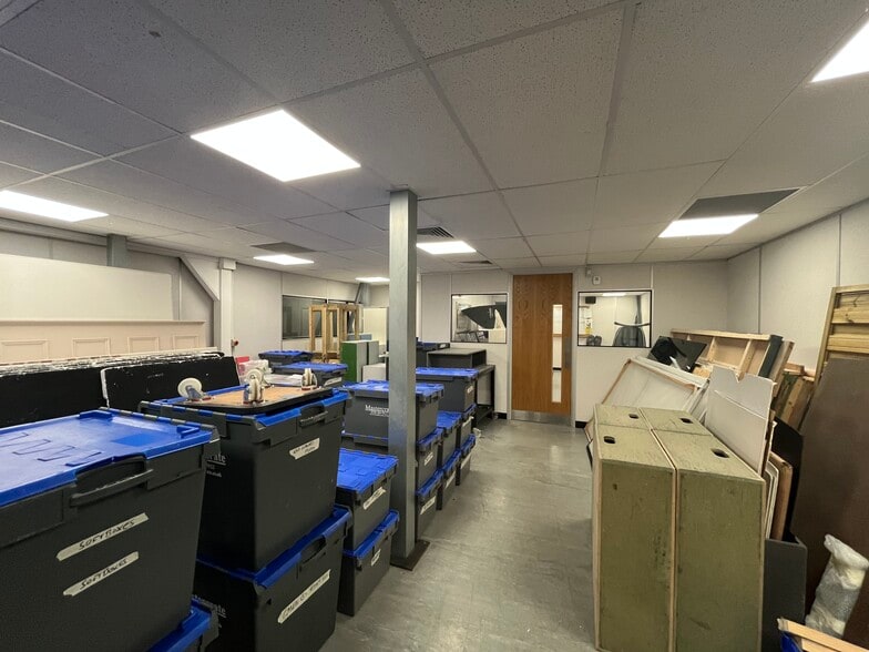 Billet Ln, Berkhamsted to rent - Building Photo - Image 3 of 6