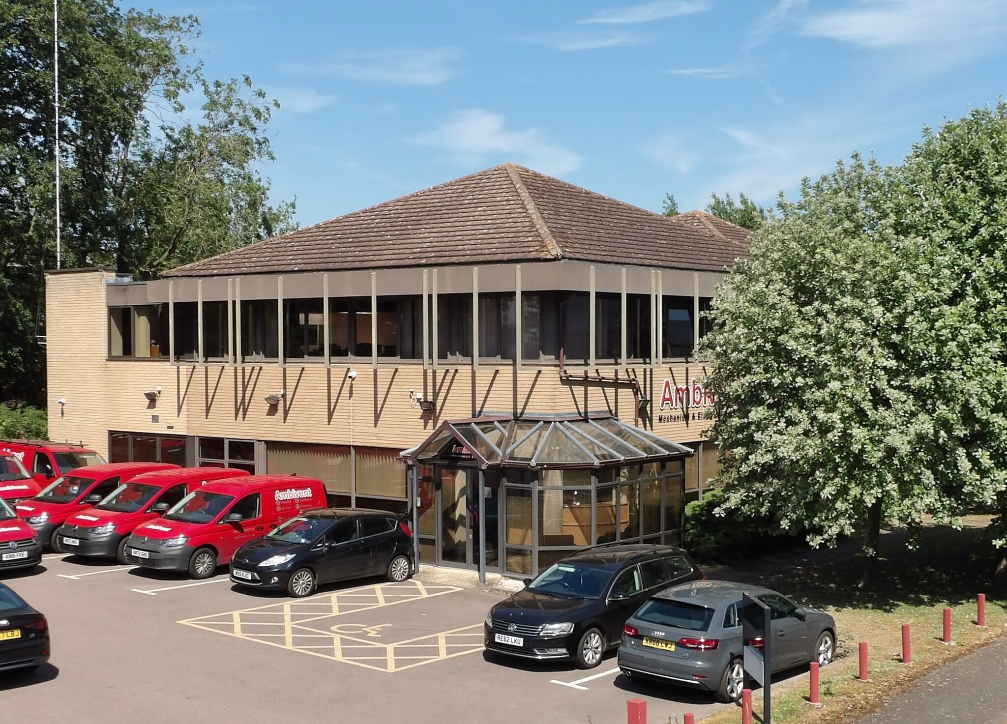 Anglia Way, Northampton to rent Primary Photo- Image 1 of 4