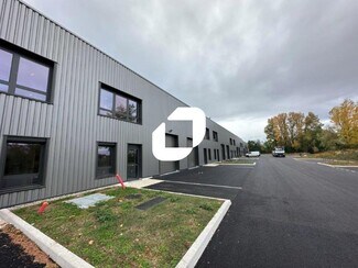 More details for 225 Avenue Des Marronniers, Bourgoin-Jallieu - Light Industrial to Rent