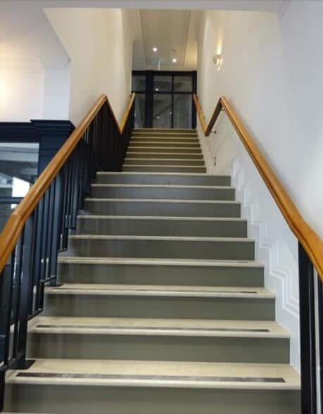 8-12 Halkett St, Jersey to rent - Interior Photo - Image 3 of 3