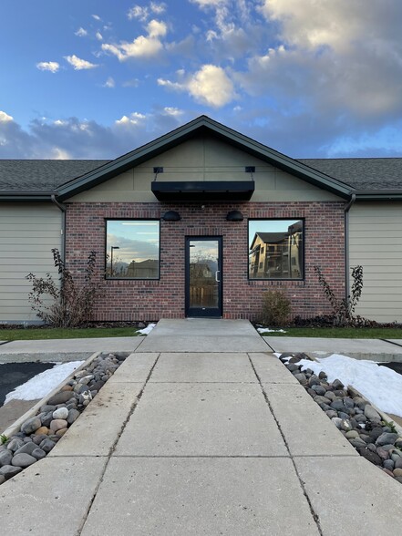 1819 S 22nd Ave, Bozeman, MT for rent - Building Photo - Image 2 of 13