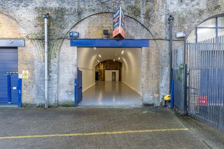 Rolt St, London to rent Primary Photo- Image 1 of 2