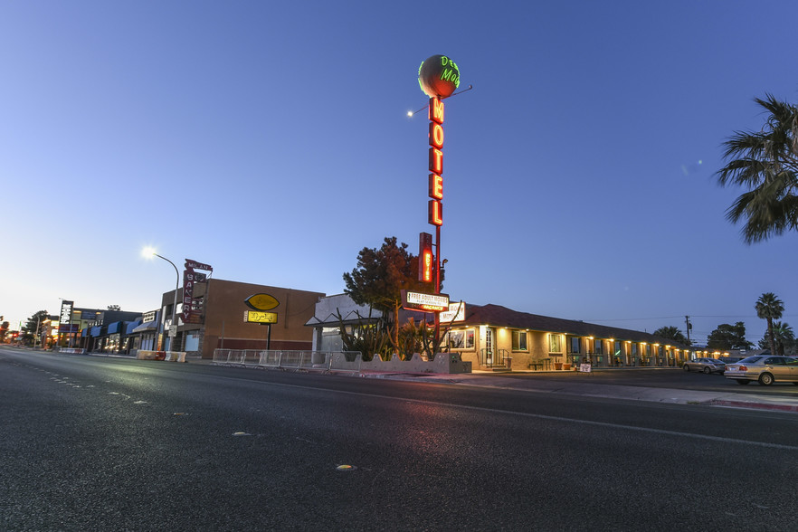 1701 Fremont St, Las Vegas, NV for sale - Building Photo - Image 1 of 1