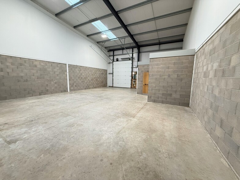 4 Trent Way, Yaxley to rent - Building Photo - Image 3 of 9