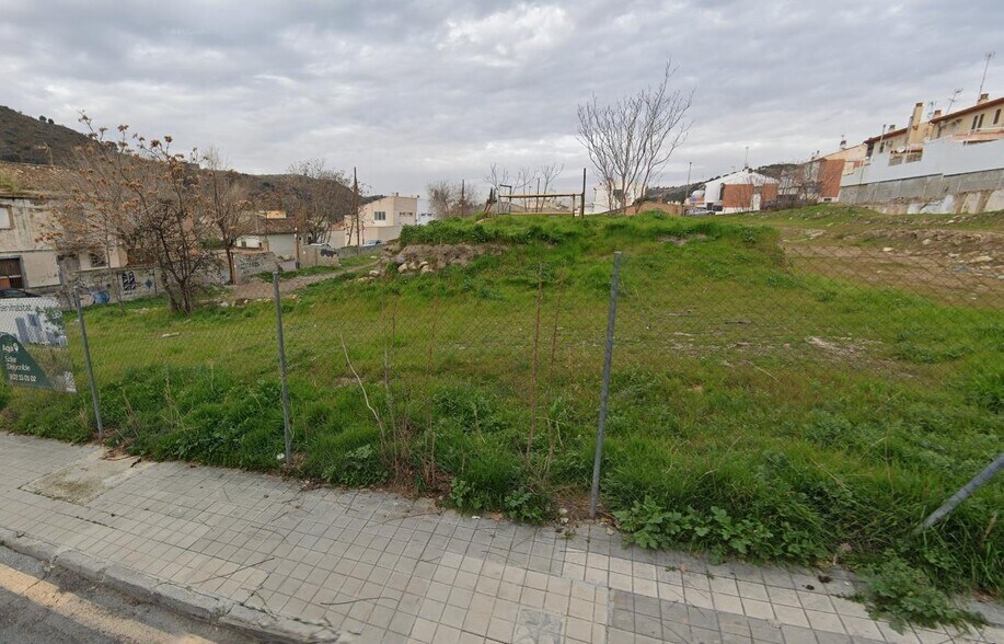 Calle las Acacias, 1, Granada, Granada for sale - Site Plan - Image 2 of 5