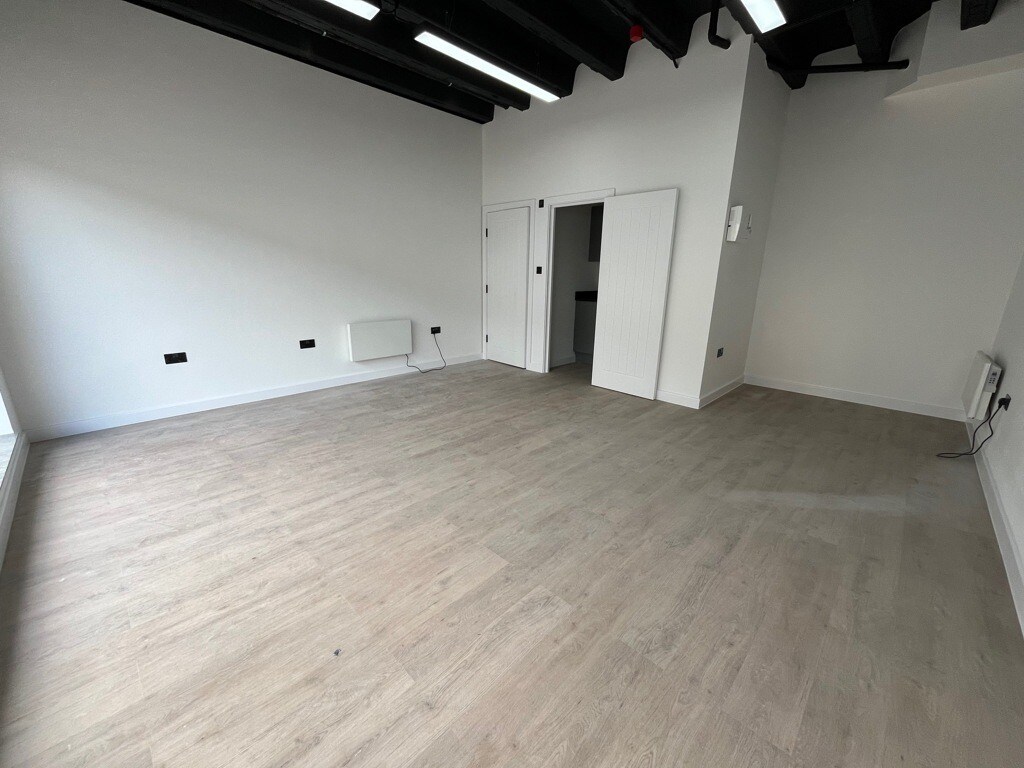 26 North Station Rd, Colchester to rent Interior Photo- Image 1 of 1