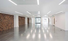 11 Kingsway, London to rent - Interior Photo - Image 2 of 10