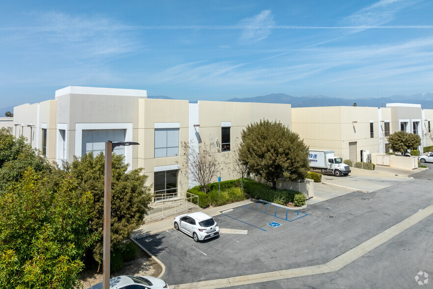 139-189 N Sunset Blvd, City Of Industry, CA for rent - Building Photo - Image 3 of 12