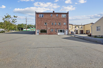 123-129 W Mount Pleasant Ave, Livingston, NJ for rent Building Photo- Image 1 of 4