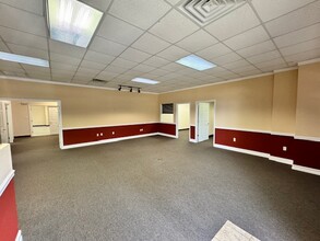 2777 Miccosukee Rd, Tallahassee, FL for rent Interior Photo- Image 2 of 7