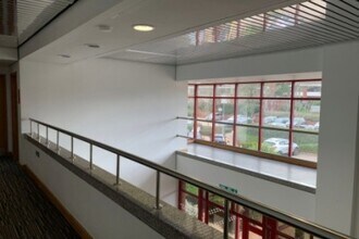 Rydon Ln, Exeter to rent Interior Photo- Image 2 of 4