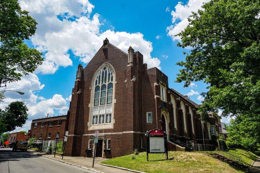 1140 Cherokee Rd, Louisville, KY for sale - Primary Photo - Image 1 of 1