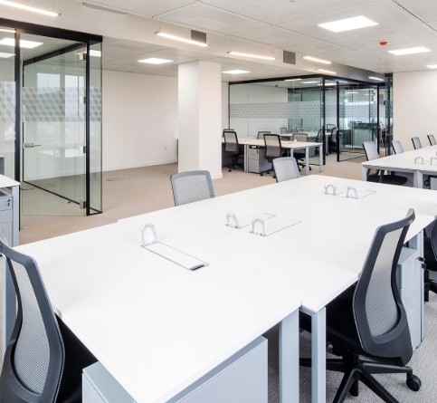 91 Waterloo Rd, London to rent - Interior Photo - Image 3 of 19