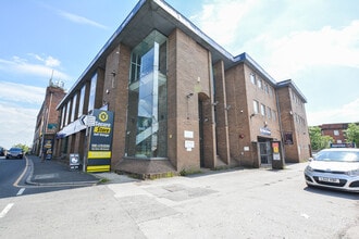 52 Wash Lane, Bury to rent Interior Photo- Image 1 of 24