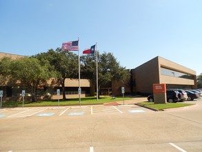 3833 S Texas Ave, Bryan, TX for rent Building Photo- Image 1 of 15