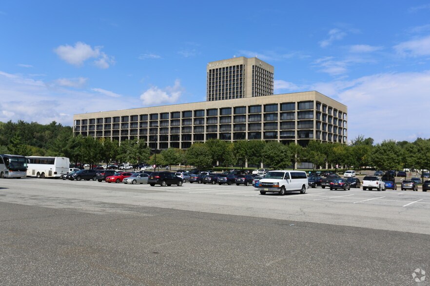 2 Blue Hill Plz, Pearl River 10965 Two Blue Hill Plaza UK