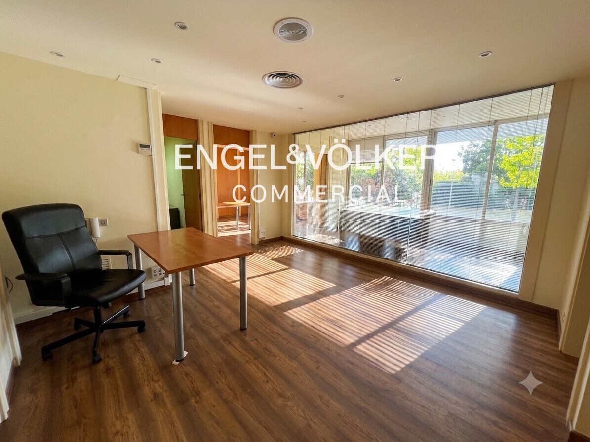Office in Barcelona, Barcelona to rent Interior Photo- Image 1 of 2