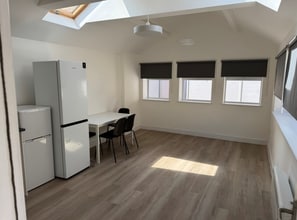 157 Camberwell Rd, London to rent Interior Photo- Image 1 of 3