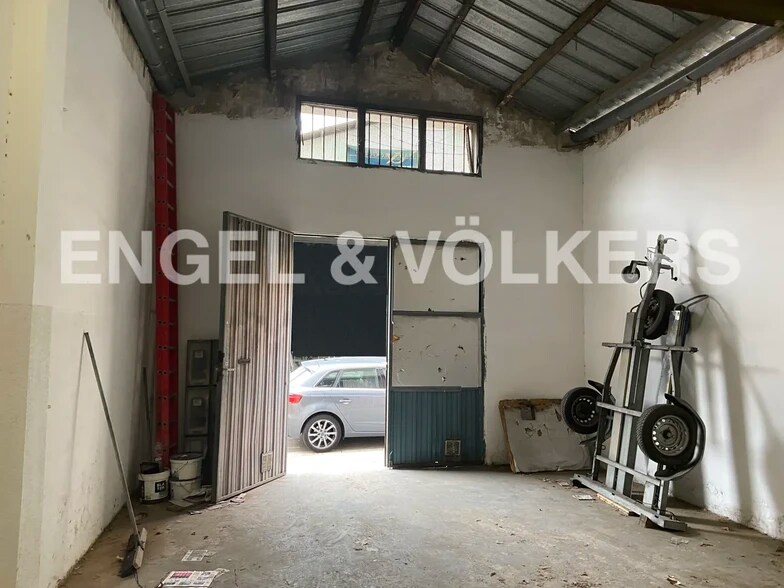 Industrial in L'Hospitalet de Llobregat, Barcelona for sale - Building Photo - Image 2 of 6
