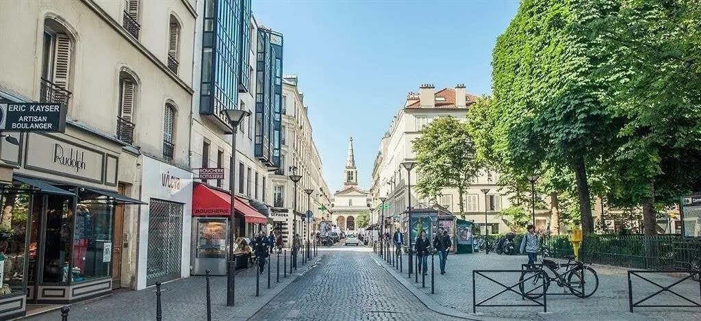 Location Commerce 100 m² - Photo 1