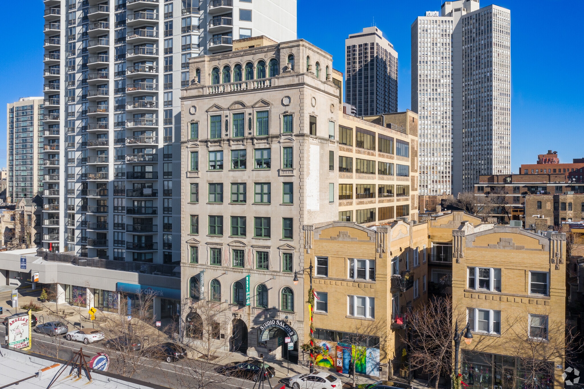 2551 N Clark St, Chicago, IL to rent Building Photo- Image 1 of 15
