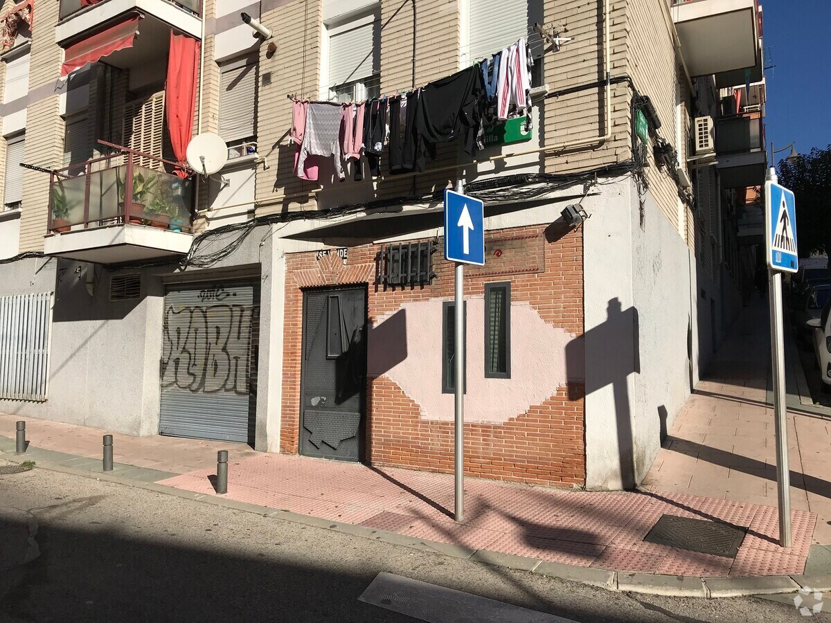 Calle Ceuta, 28, Alcobendas, MAD 28100 - Unit Puerta 02, Esc. 1 -  - Interior Photo - Image 2 of 2