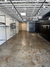 7600 Melrose Ave, Los Angeles, CA to rent Building Photo- Image 1 of 14