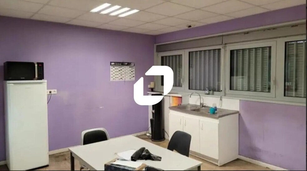 Office in Les Sorinières to rent - Building Photo - Image 2 of 2