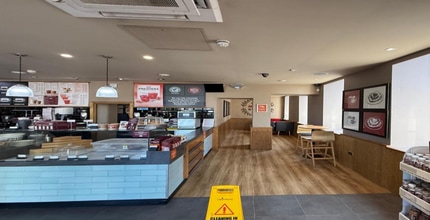 90 Main St, Cambuslang to rent Interior Photo- Image 2 of 2