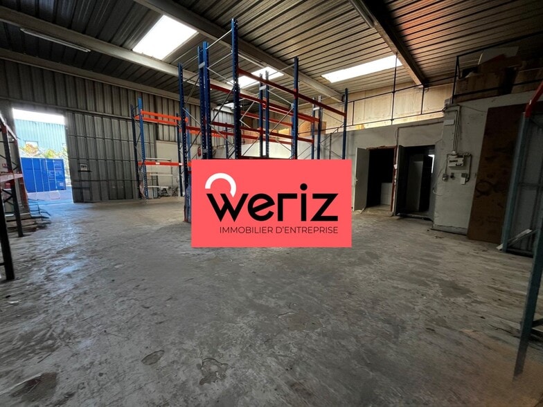 10 Rue André Marie Ampère, Velaux to rent - Building Photo - Image 1 of 16