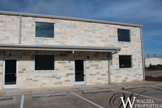 12112 Anderson Mill Rd, Austin, TX for rent Building Photo- Image 1 of 15