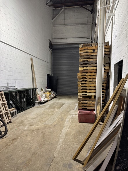 23-53 Rome St, Newark, NJ to rent - Building Photo - Image 3 of 10