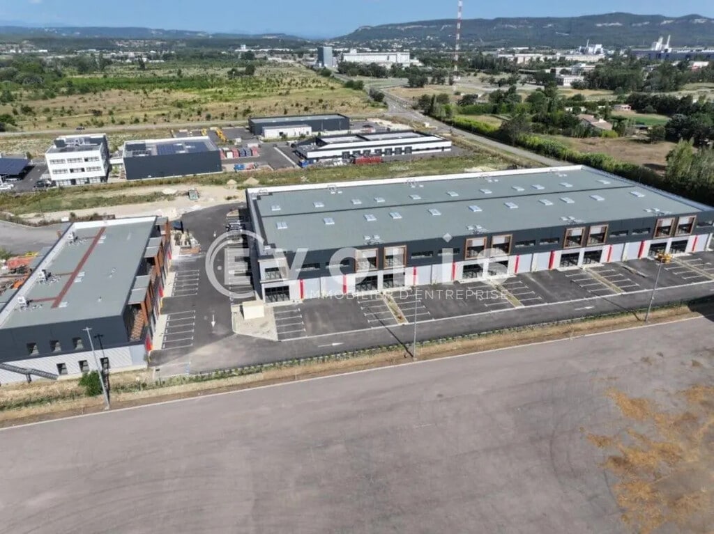 Location Local d'activités 1 104 m² - Photo 1