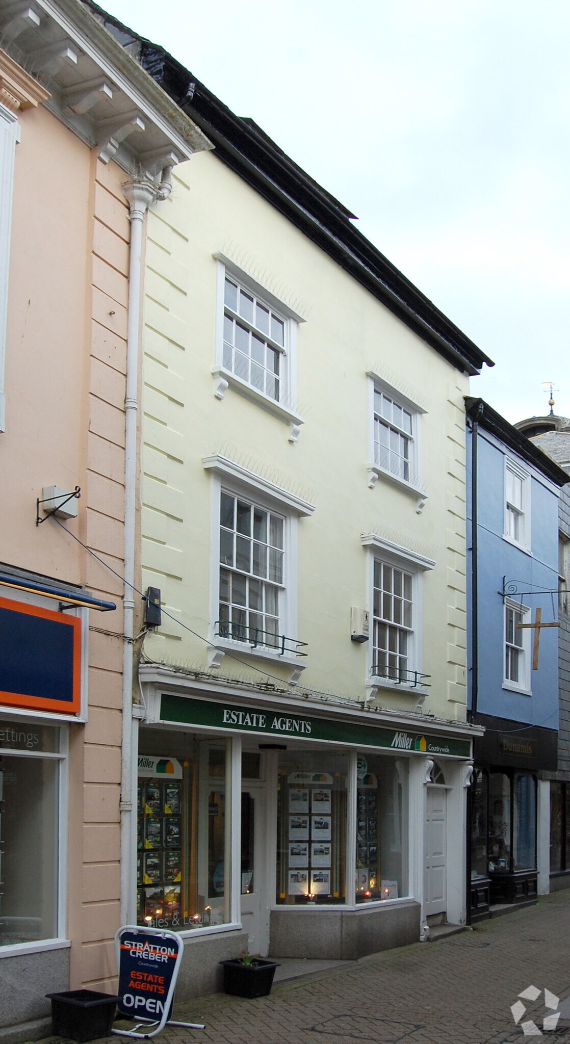 18-20 Fore St, Liskeard for sale Primary Photo- Image 1 of 1