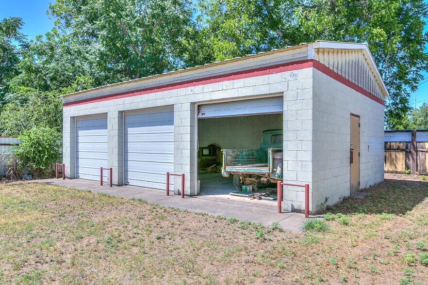 2715 N Chadbourne St, San Angelo, TX for sale - Building Photo - Image 3 of 18