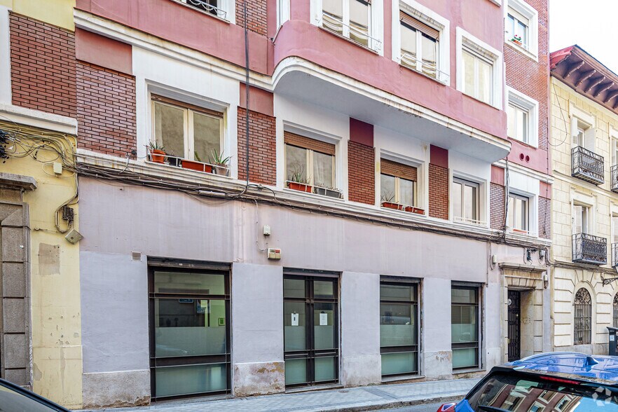 Calle de Olid, 5, Madrid, Madrid for sale - Building Photo - Image 1 of 1