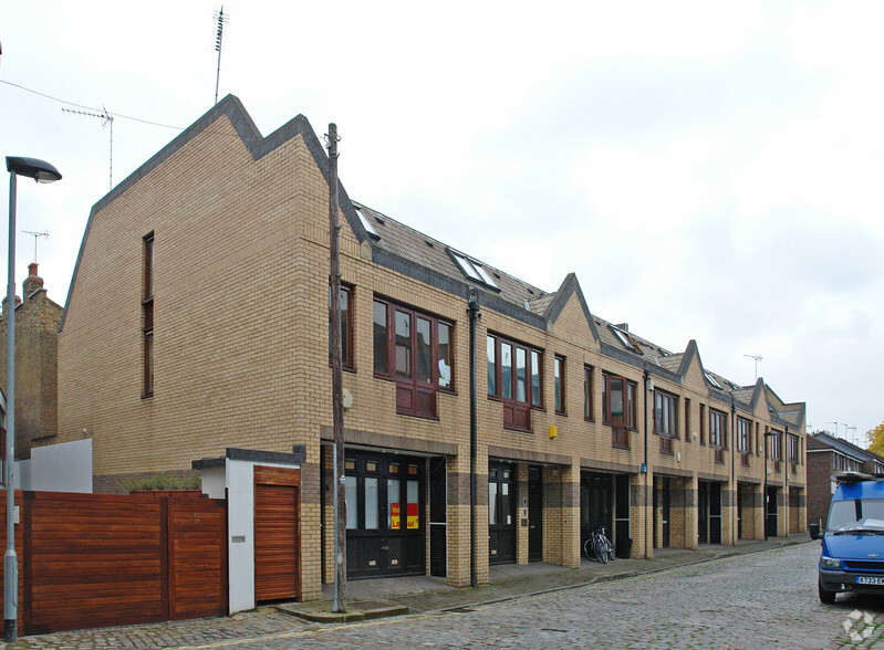 4-4G Shirland Mews, London for rent - Building Photo - Image 3 of 3