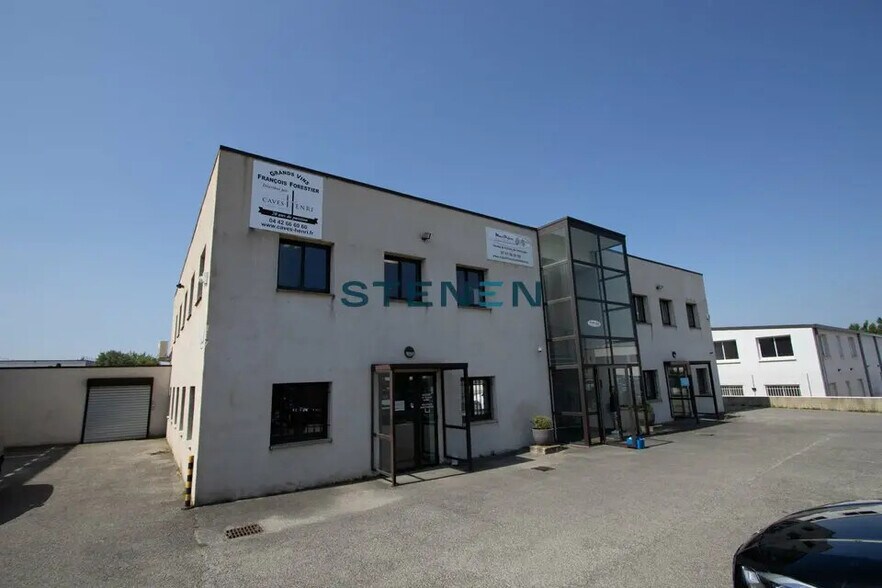 Office in Éguilles to rent - Primary Photo - Image 1 of 7