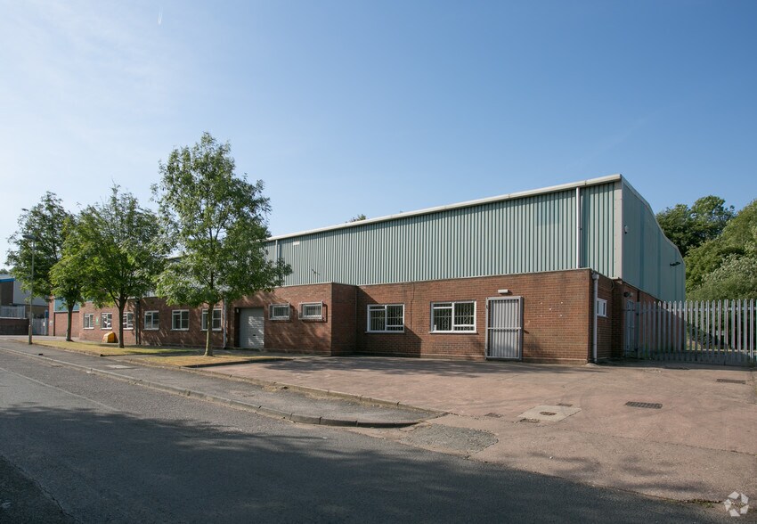 Hingley Rd, Halesowen to rent - Building Photo - Image 3 of 3