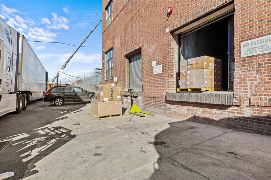 129 26th St, Brooklyn, NY for rent - Building Photo - Image 3 of 4