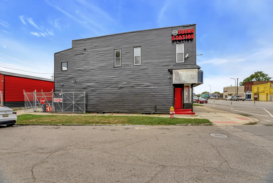 4805 Livernois, Detroit, MI for rent - Building Photo - Image 3 of 23