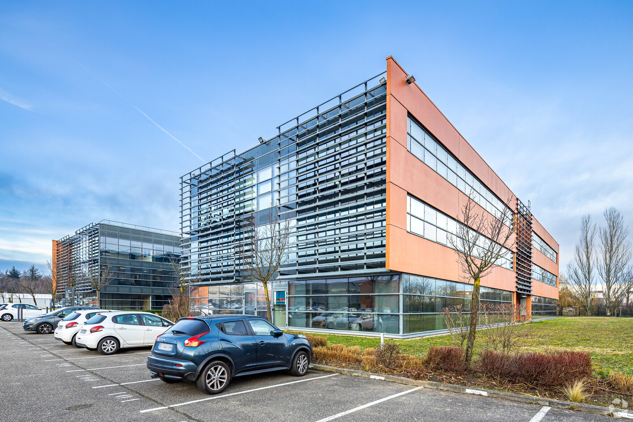 Office in Saint-Priest to rent Building Photo- Image 1 of 7
